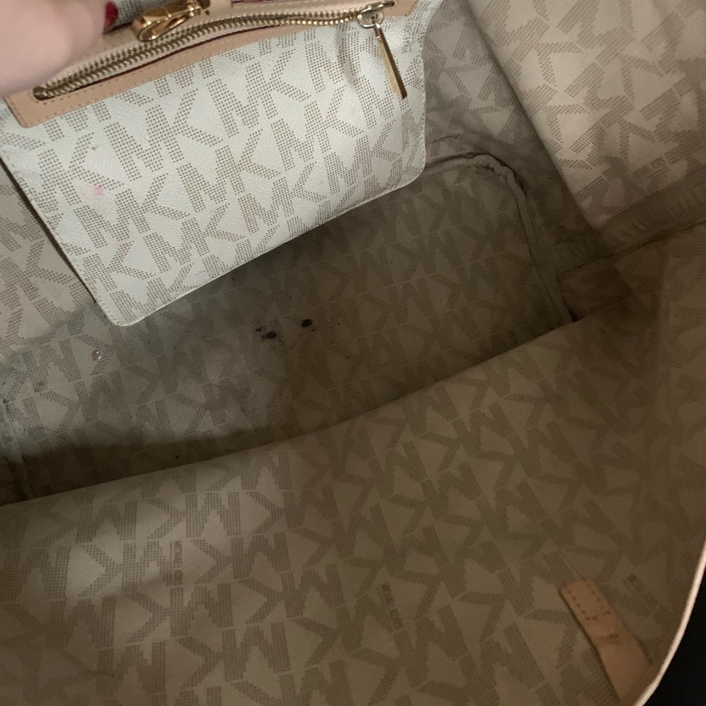 Mk tote - Picture 3 of 3